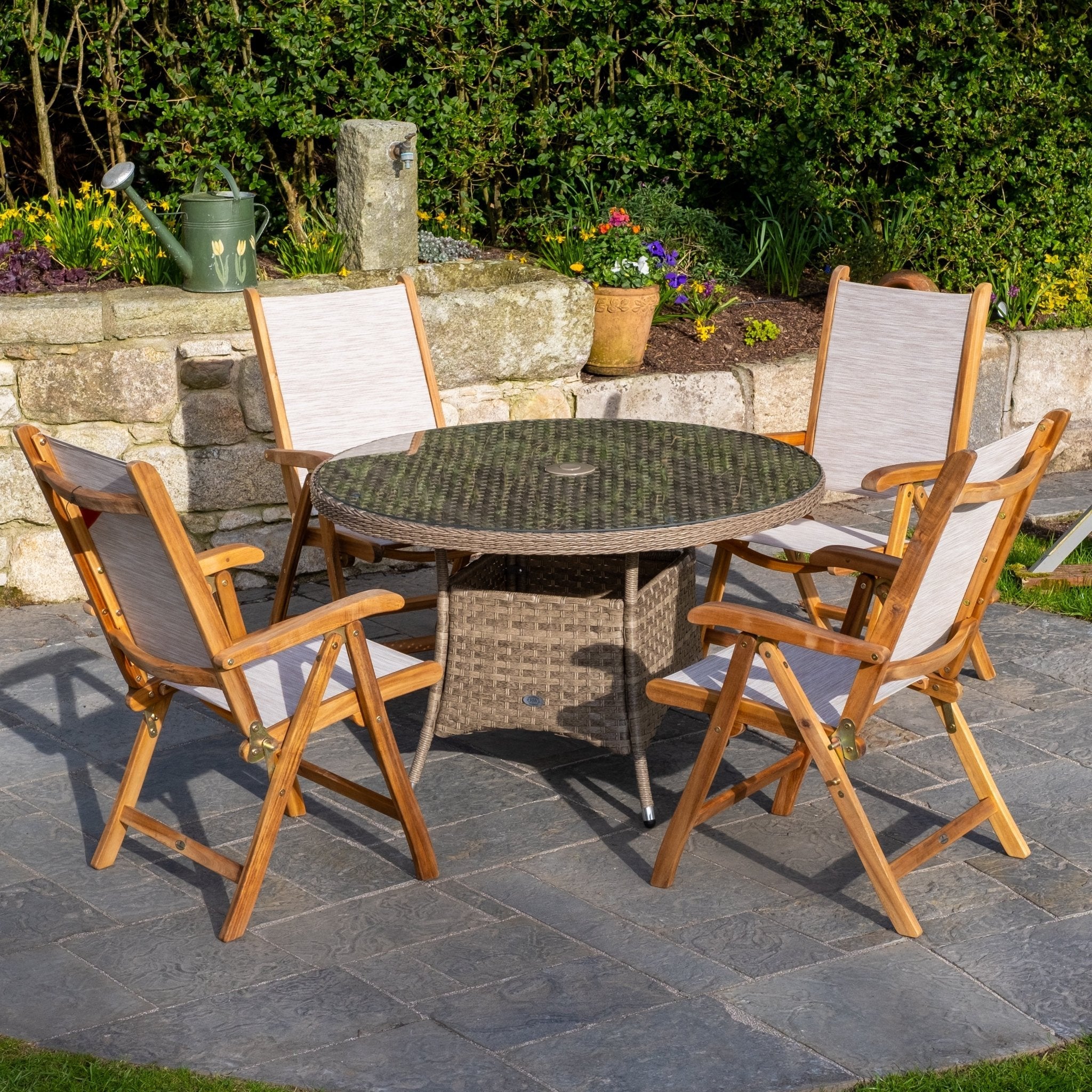 Acacia 4 Seater Deluxe Outdoor Dining Set
