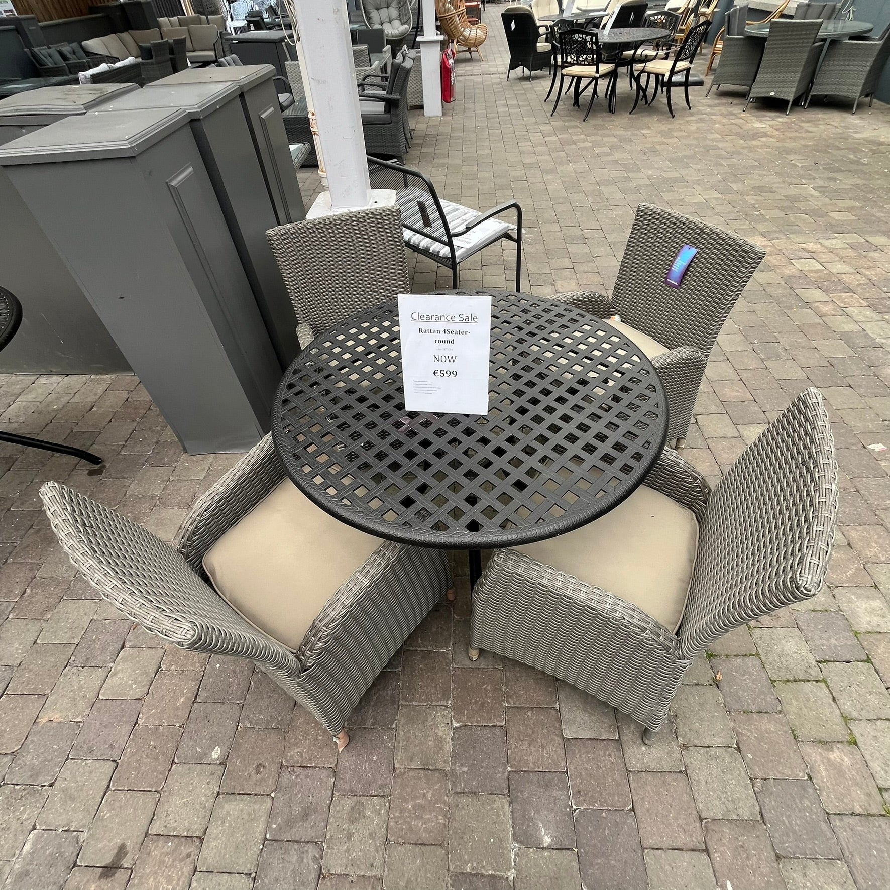 Rattan 4 Seater Round - Image 3