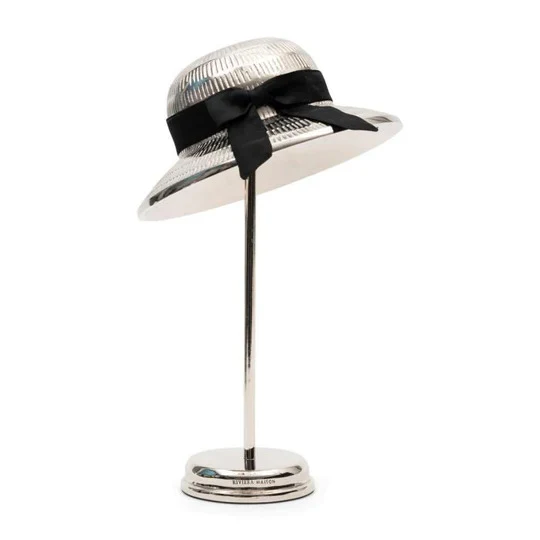 RM Classic Hat Statue