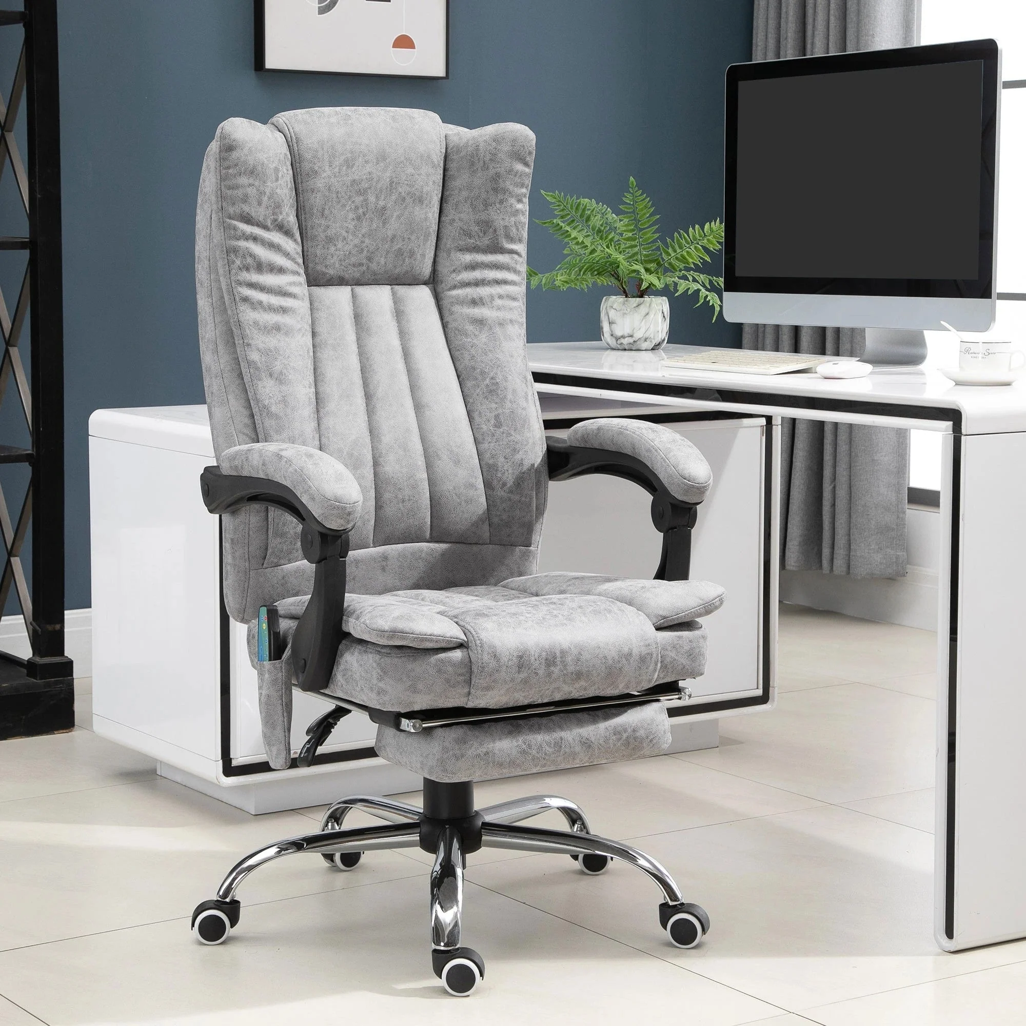 Vinsetto Massage Office Chair with Heat, Reclining, Footrest, Grey